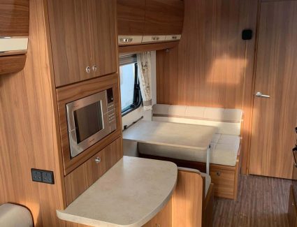 AFFD79C4-EE74-40B4-8F4C-AC6B3A5F2ADB