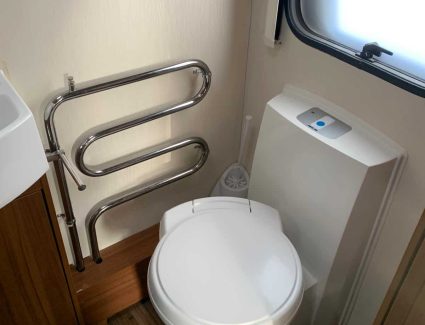 D6B5AE92-57E0-4458-9512-AF6EE798B791